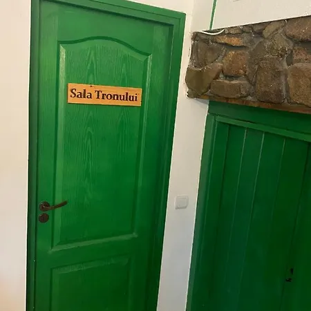 Casa * Băile Olăneşti